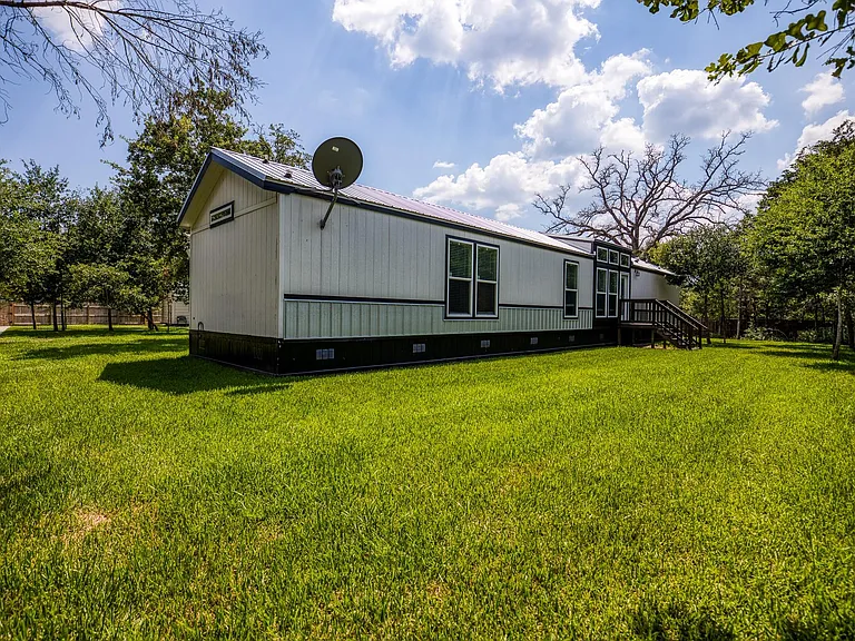 102 Hilltop Ct — Photo 8