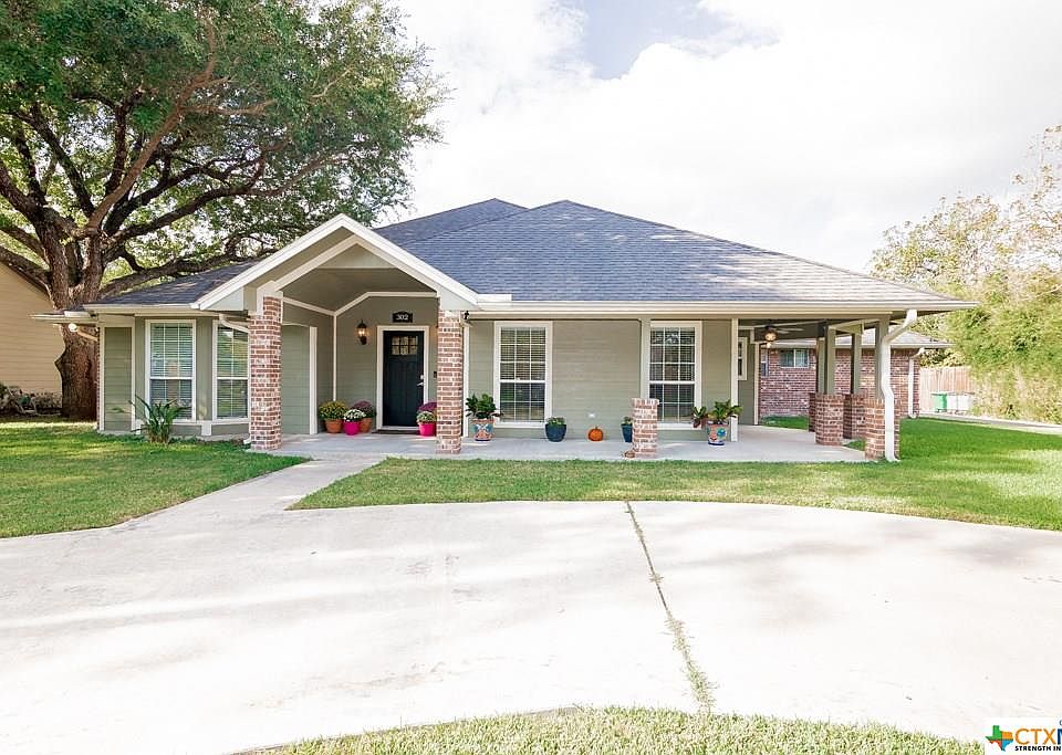 1st image of 302 Lantana Ave