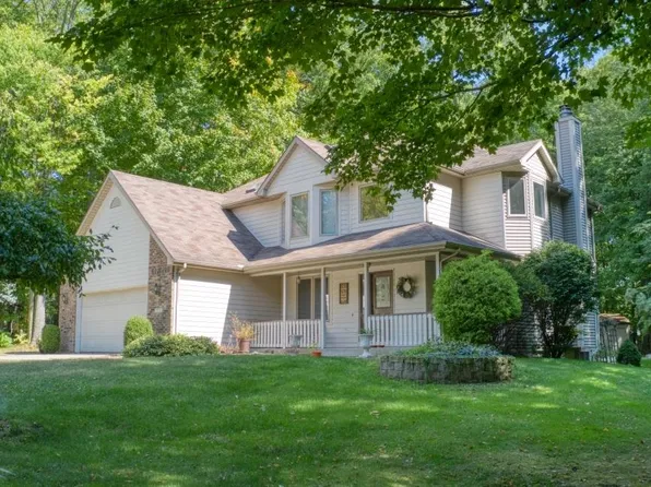 5178 N Dovewood Trl, Warsaw, IN 46582