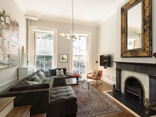 13 East 9th Street image 7 of 26