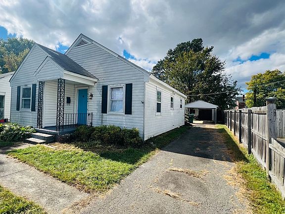 2nd image of 5130 Eanes Ln