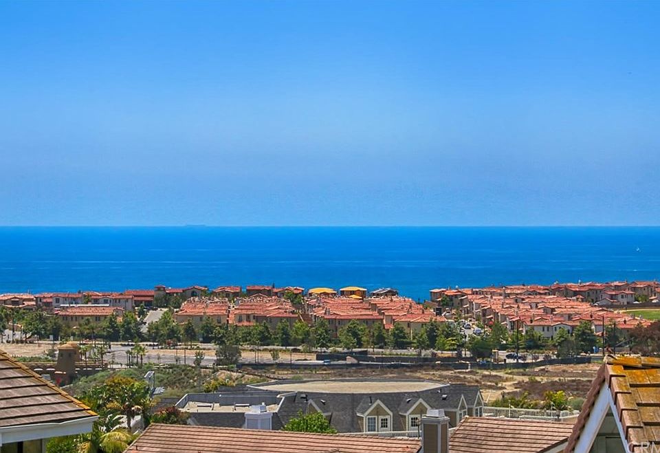 1st image of 2229 Avenida Platanar