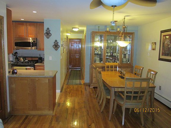4th image of 850 E 95th St #2