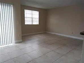 1227 SW 46th Ave #303 — Photo 11
