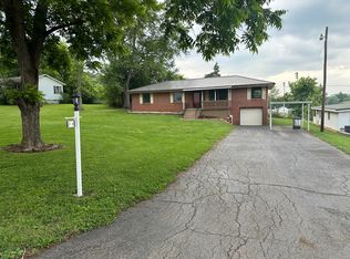 118 Newport Dr NW, Charleston, TN 37310