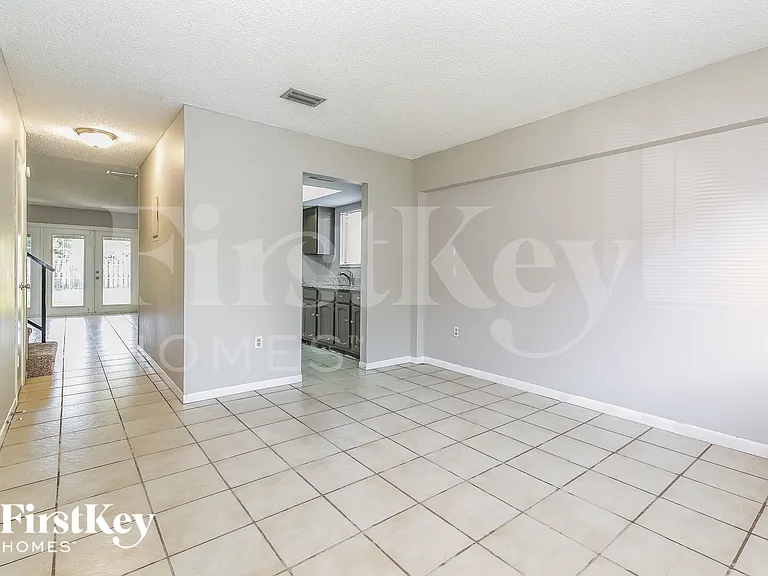 4005 Mount Sterling Ave — Photo 3