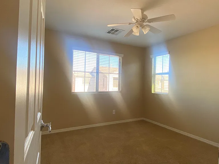 21154 N 36th Pl — Photo 22