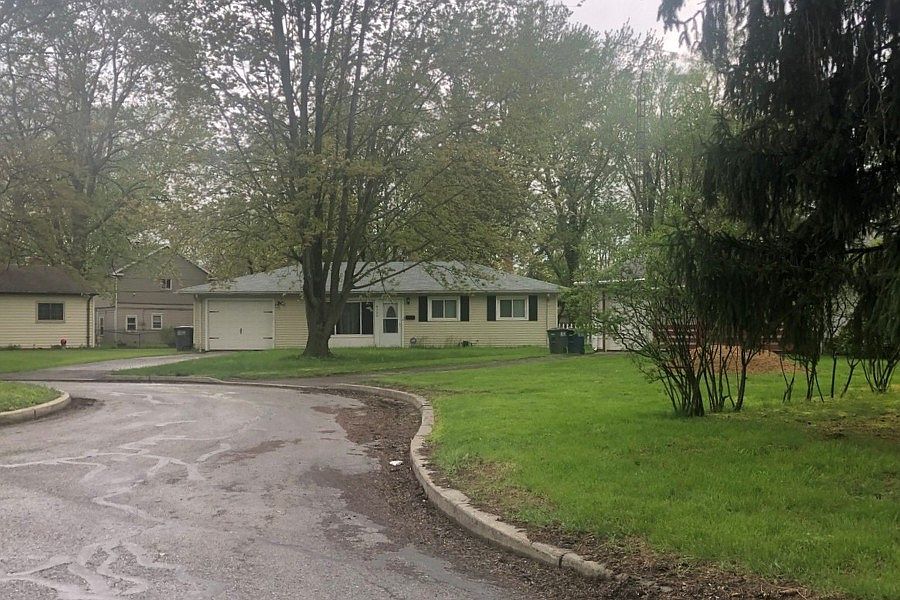 2nd image of 4132 Macauley Ct