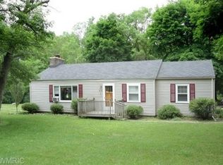 1435 Huntington Ave, Kalamazoo, MI 49048