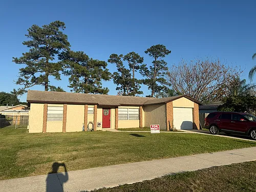2208 Lance Blvd Photo 1