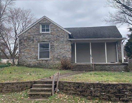 1st image of 215 Dailey Ave