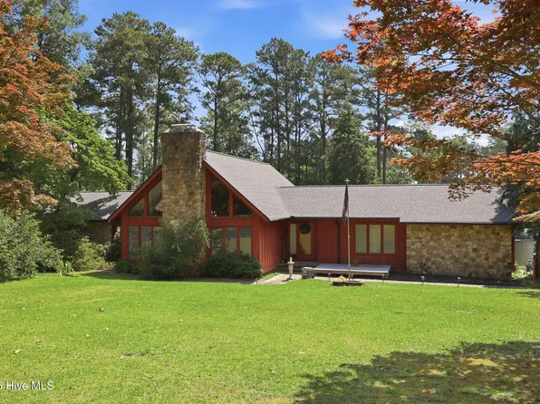 2107 Pinewood Terrace, Fayetteville, NC 28304