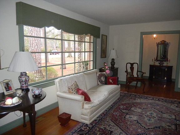 4th image of 512 Avondale Ave