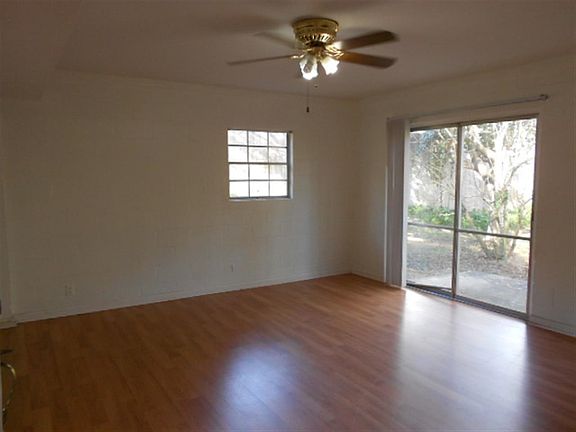 5th image of 1402 Lucy St
