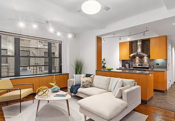 2nd image of 277 W End Ave APT 9C