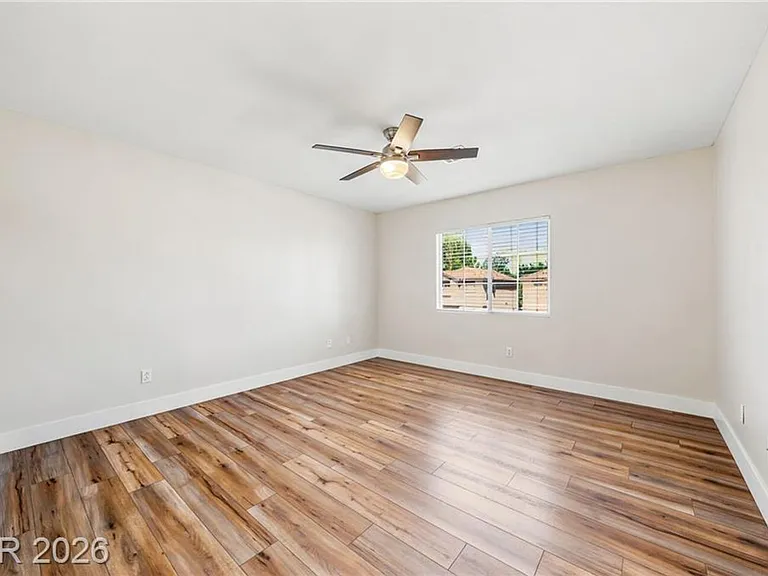 2551 Williamsburg St — Photo 38