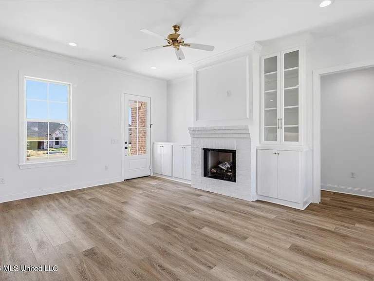 515 Portner Way — Photo 4