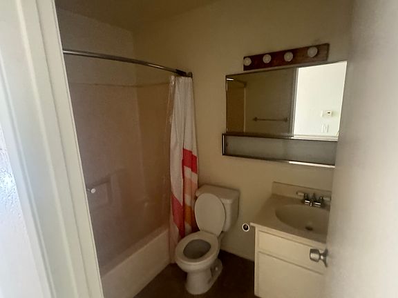 4th image of 13210 Lonetree Dr