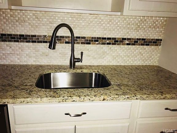 3rd image of 101 Mountain Laurel Dr #1A