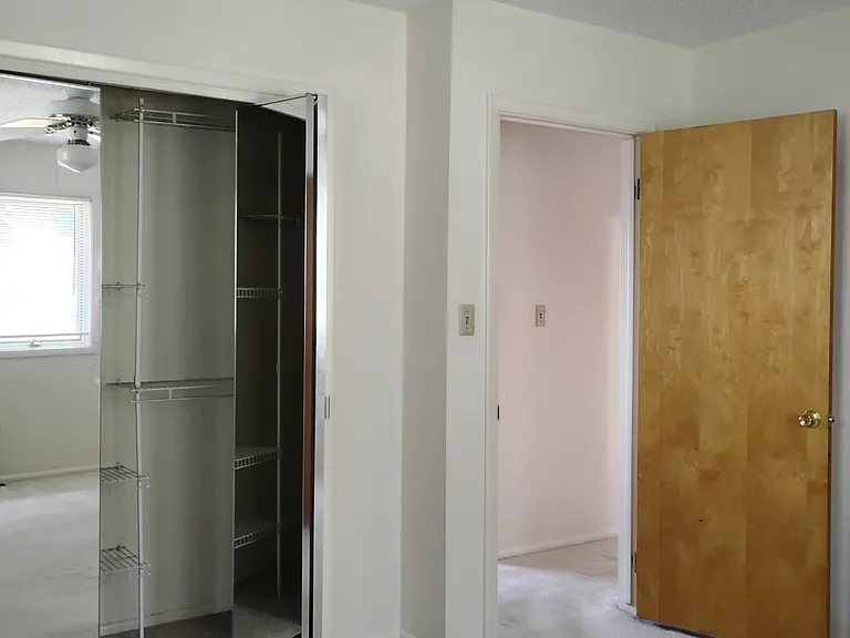 1621 Stuart St — Photo 11