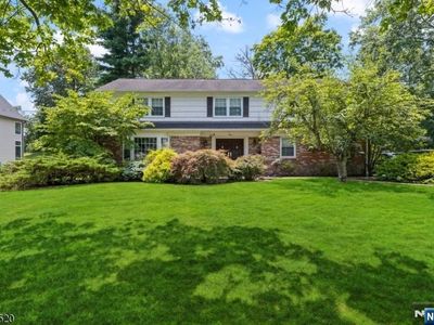 5 Torrence Dr, Livingston, NJ, 07039