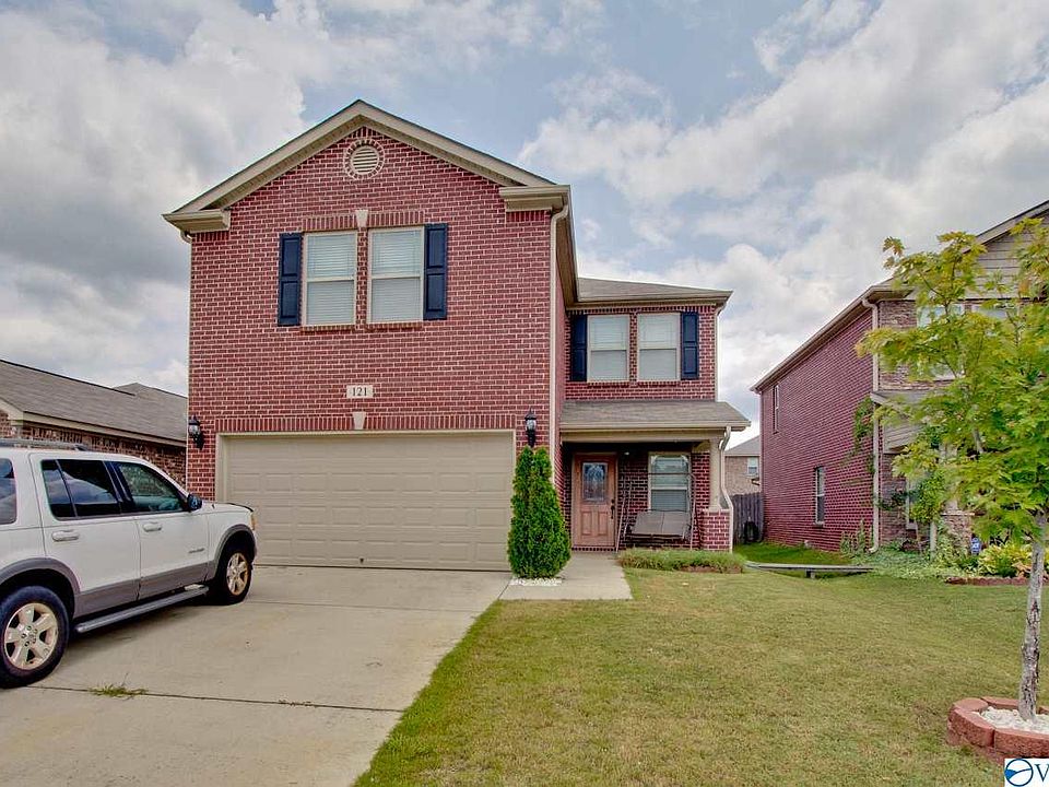 1st image of 121 Darrow Creek Dr