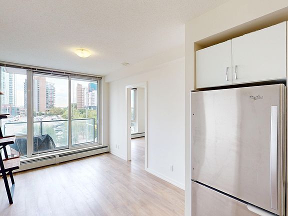 4th image of 450 8th Ave SE #311