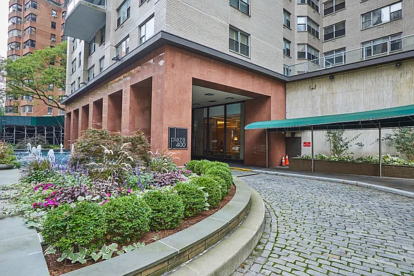 Sold by Brown Harris Stevens | media 23