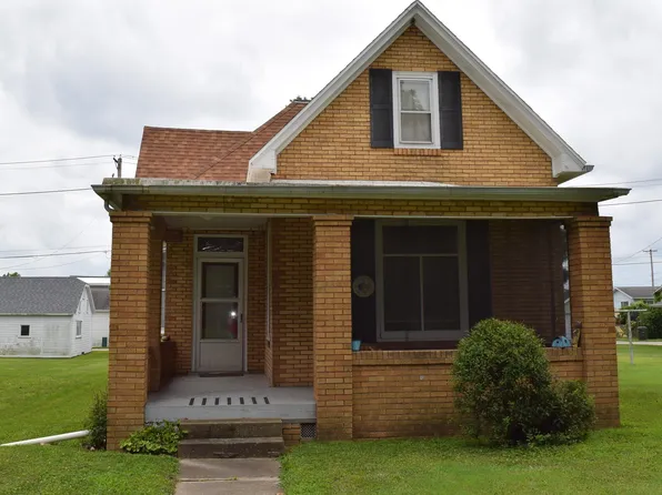 1722 Avenue C, Fort Madison, IA 52627