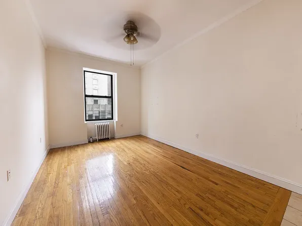 1384 Lexington Avenue 3E image 1 of 9