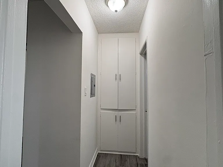 1029 N. Ardmore Avenue — Photo 23