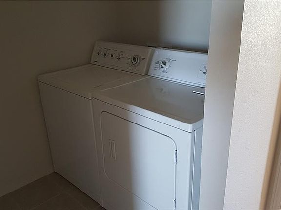 2nd image of 3805 Moonlight Ave