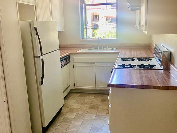 4th image of 27929 Tyler Ln Unit 747