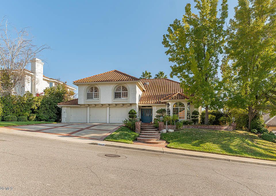 1st image of 5540 Bromely Dr