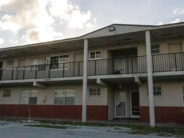 20490 NW 7th Ave APT 15, Miami Gardens, FL 33169