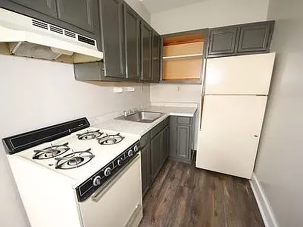 17 E Centre St, Baltimore, MD