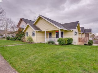 1118 E Foothills Dr, Newberg, OR 97132