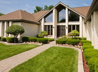 212 Shannon Dr, Prospect Heights, IL