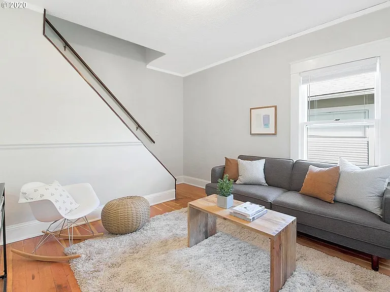 main floor bonus/bedroom