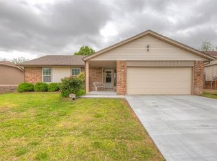 3005 S Oak Ave W, Broken Arrow, OK 74012