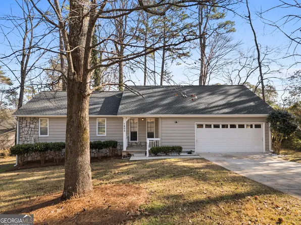 1405 Shady Pine Ter, Ellenwood, GA 30294