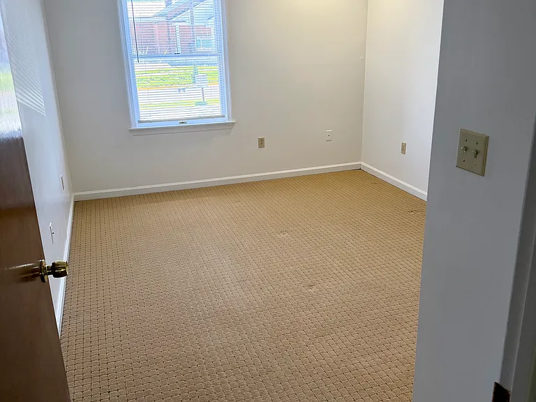 820 Locust St #3 — Photo 9