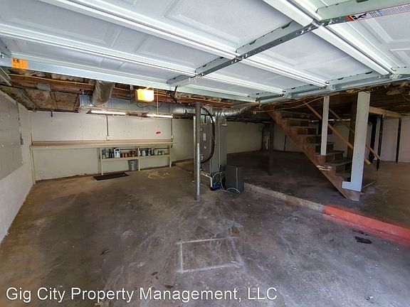 5th image of 1306 Dugdale St