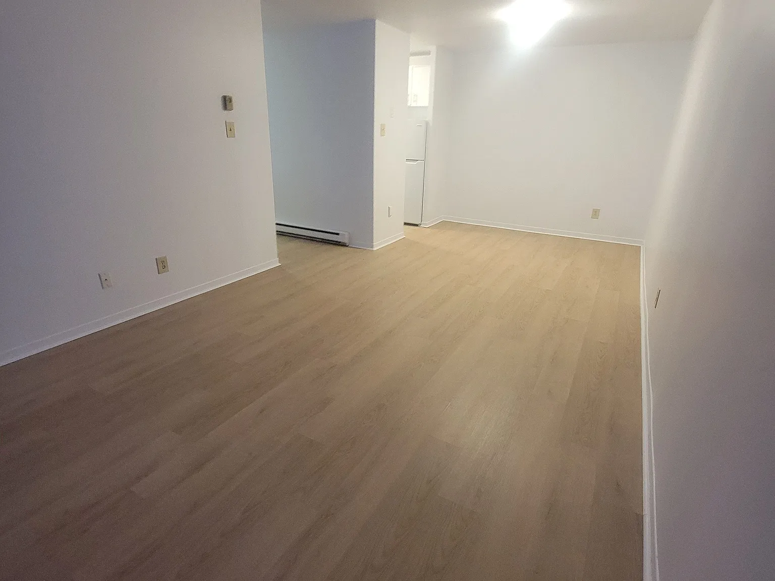 625 Glengarry — Photo 3