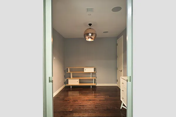 Sold by Stribling | media 18