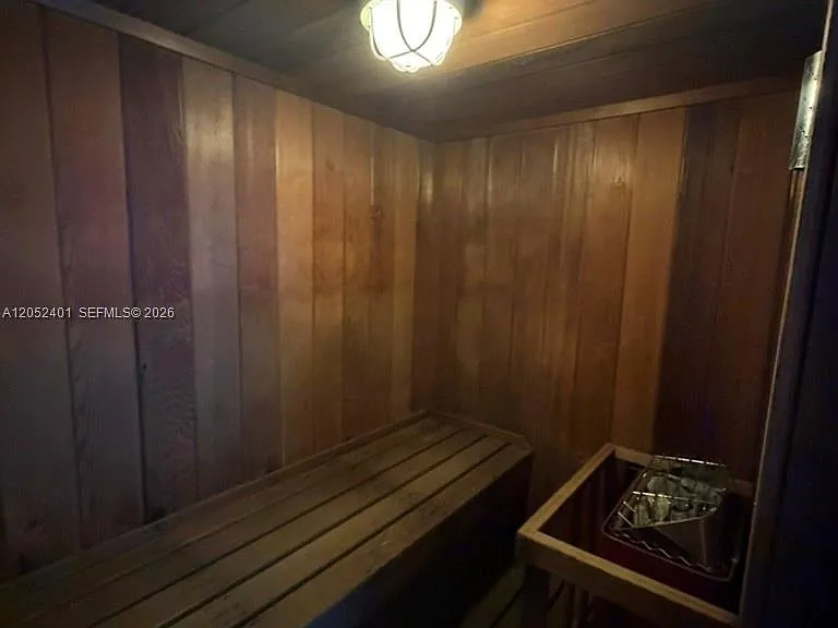 6830 Indian Creek Dr #8A — Photo 16