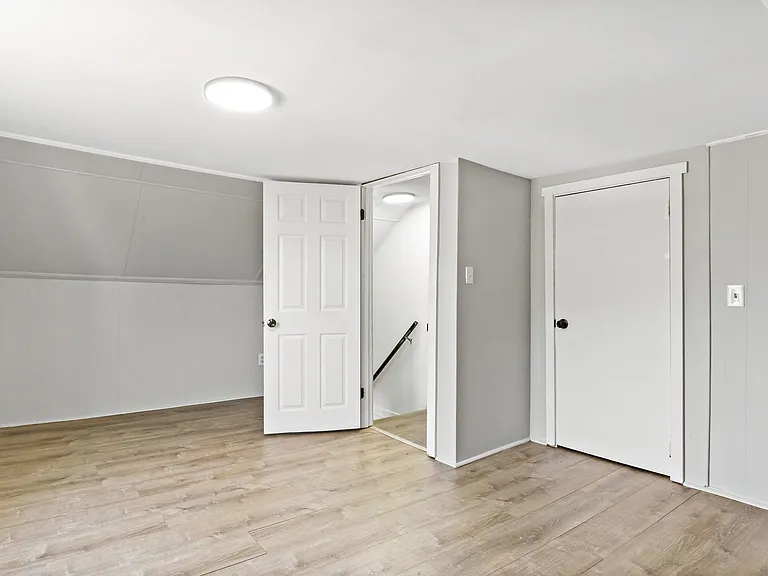 63 W Carpenter St #2F — Photo 9