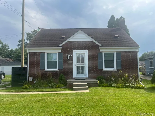 16690 Fairmount Dr, Detroit, MI 48205