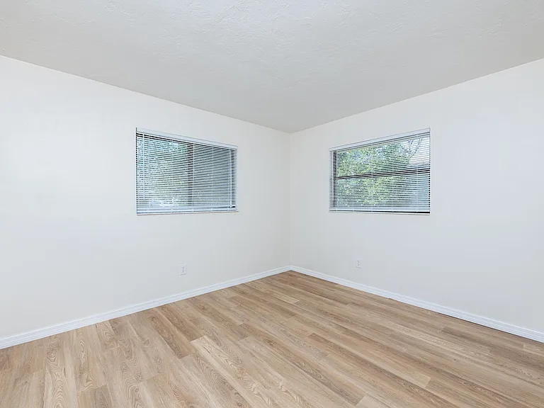 3500 N Honeylocust Dr — Photo 13