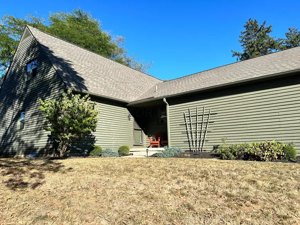 5404 Bennington Woods Ct, Columbus, OH 43220
